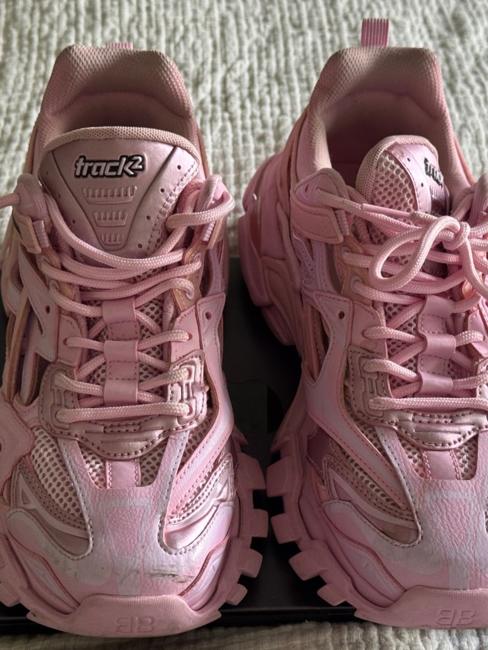 Balenciaga tennis shoes - Picture 7 of 8